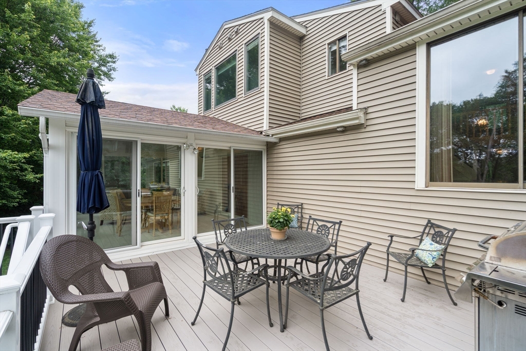 18 Juniper Lane Framingham, MA 01701 - Photo 37 of 42