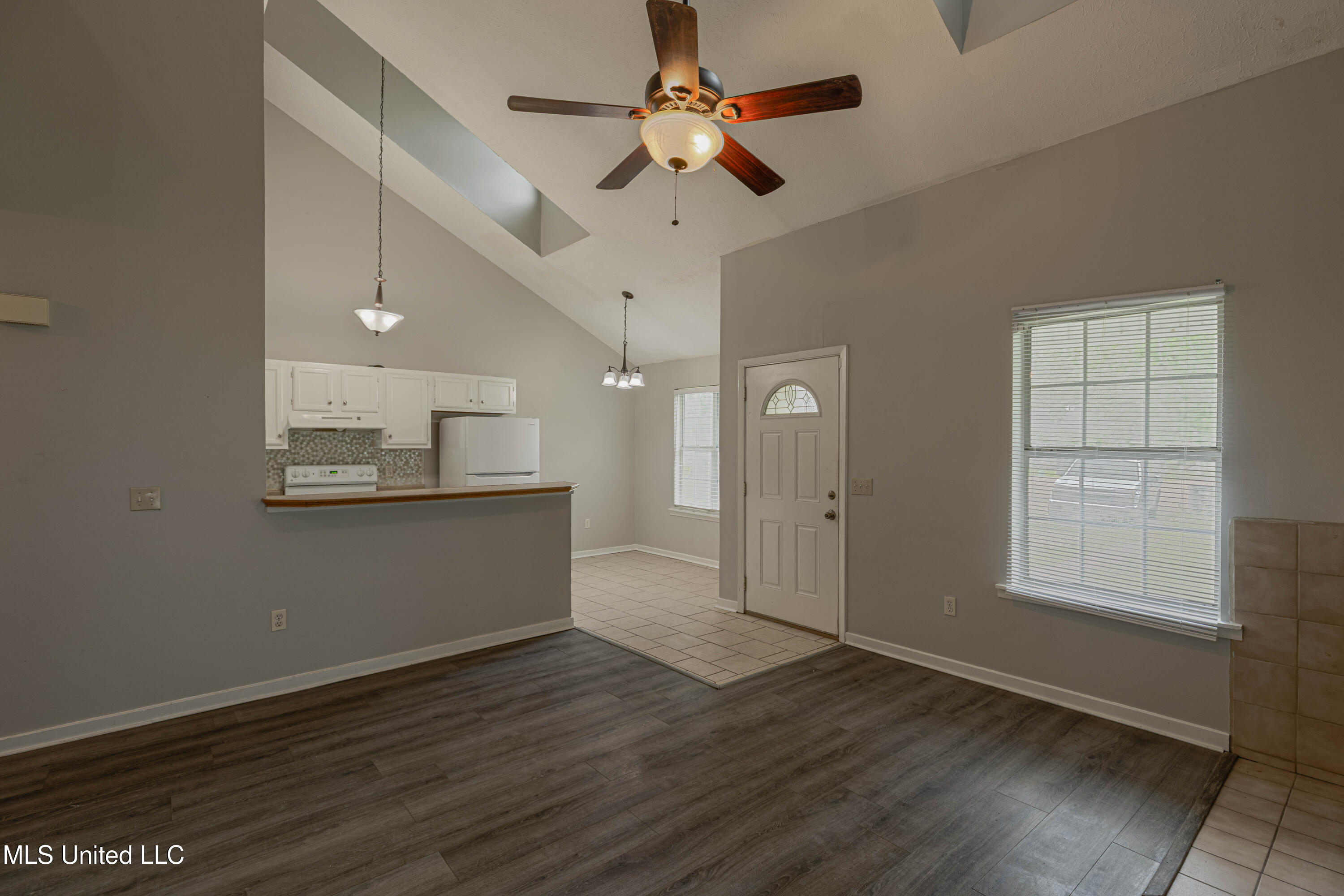 183 Cumberland Road, Unit B Brandon, MS 39047 - Photo 7 of 26 IMG_4171-Edit