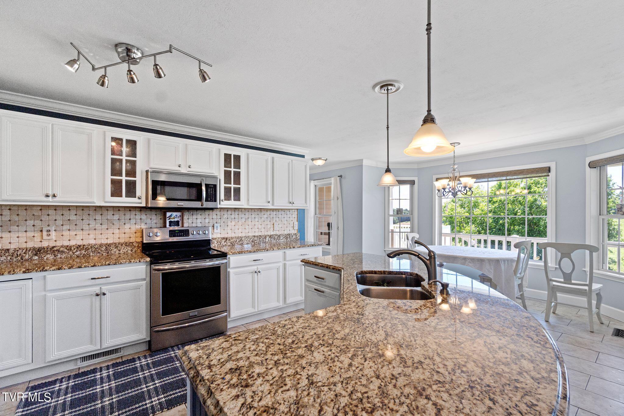 414 East Ridges Drive Chuckey, TN 37641 - Photo 34 of 68 DSC01875