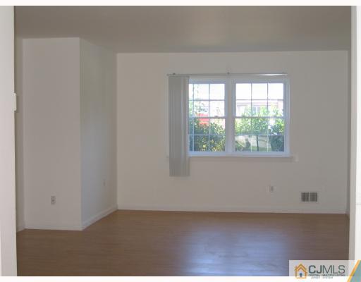 7804 Hana Road Edison, NJ 08817 - Photo 2 of 10 Gallery Image 2