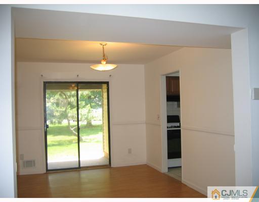 7804 Hana Road Edison, NJ 08817 - Photo 5 of 10 Gallery Image 5
