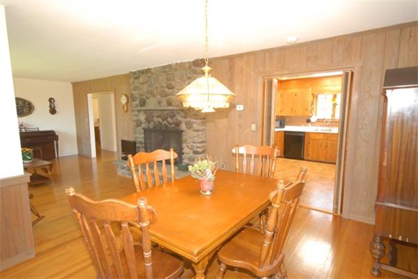 21 Blood Road Andover, MA 01810 - Photo 8 of 27 Gallery Image 8