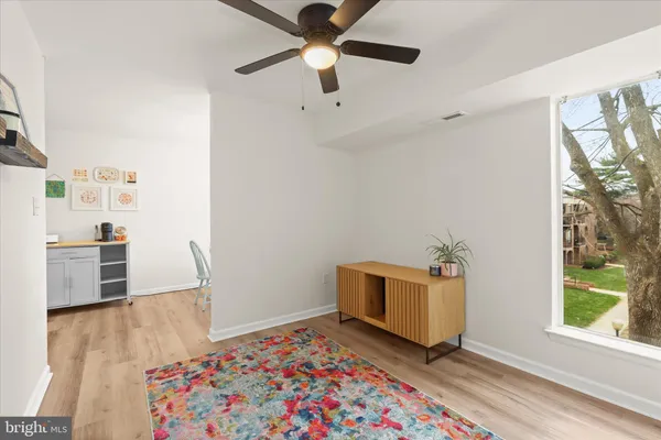 $325,000 | 21 Silverwood Circle, Unit 11, Annapolis, MD 21403