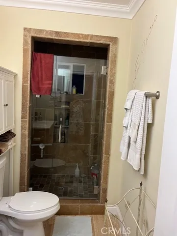 a bathroom with a toilet