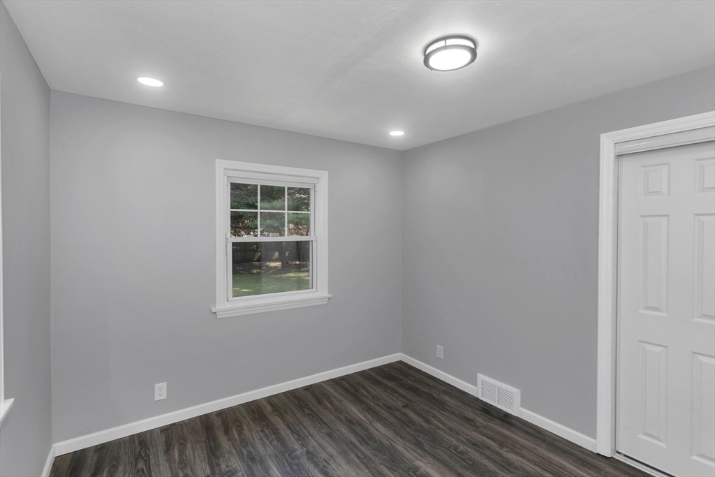 1988 Wilbraham Road Springfield, MA 01129 - Photo 21 of 39