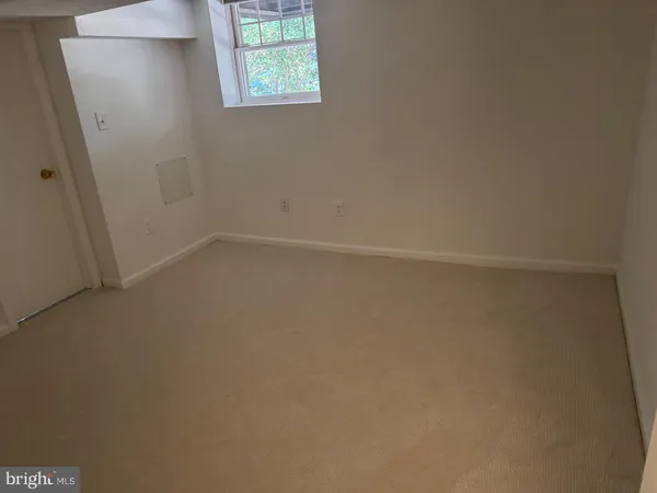 $8,000 | 4920 Butterworth Place Northwest, Washington, DC 20016