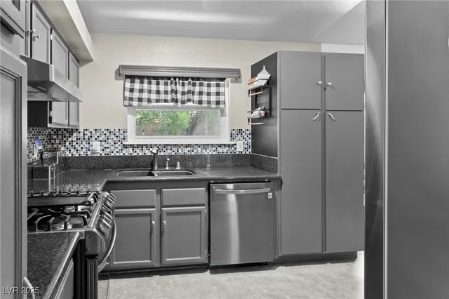 $489,000 | 815 Crabapple Drive, Henderson, NV 89002