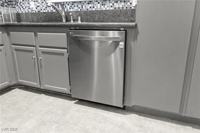 $489,000 | 815 Crabapple Drive, Henderson, NV 89002