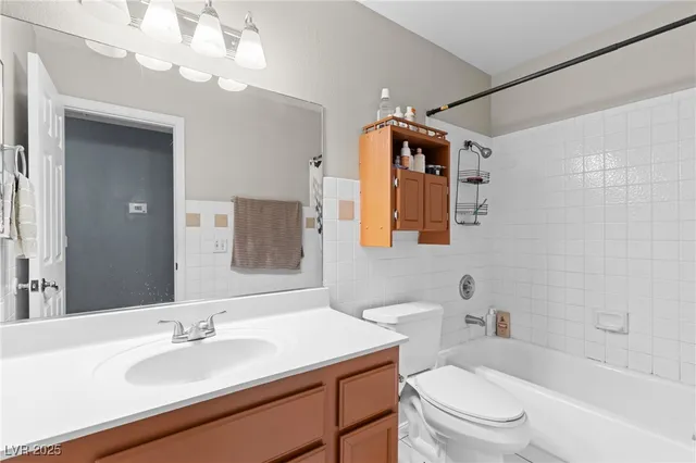 $489,000 | 815 Crabapple Drive, Henderson, NV 89002