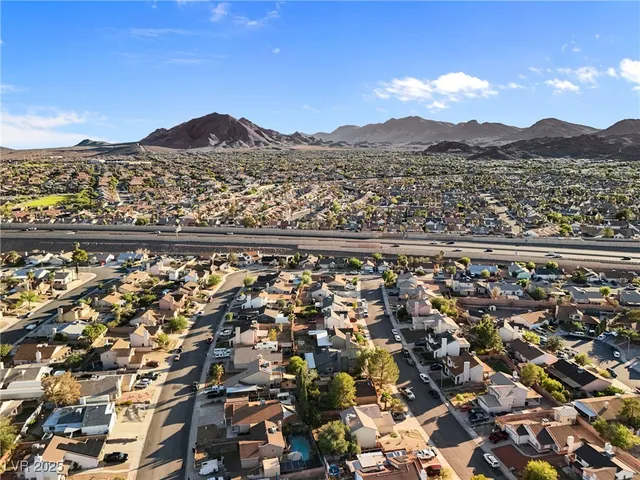 $489,000 | 815 Crabapple Drive, Henderson, NV 89002