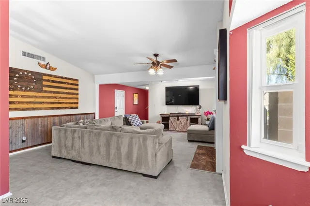 $489,000 | 815 Crabapple Drive, Henderson, NV 89002