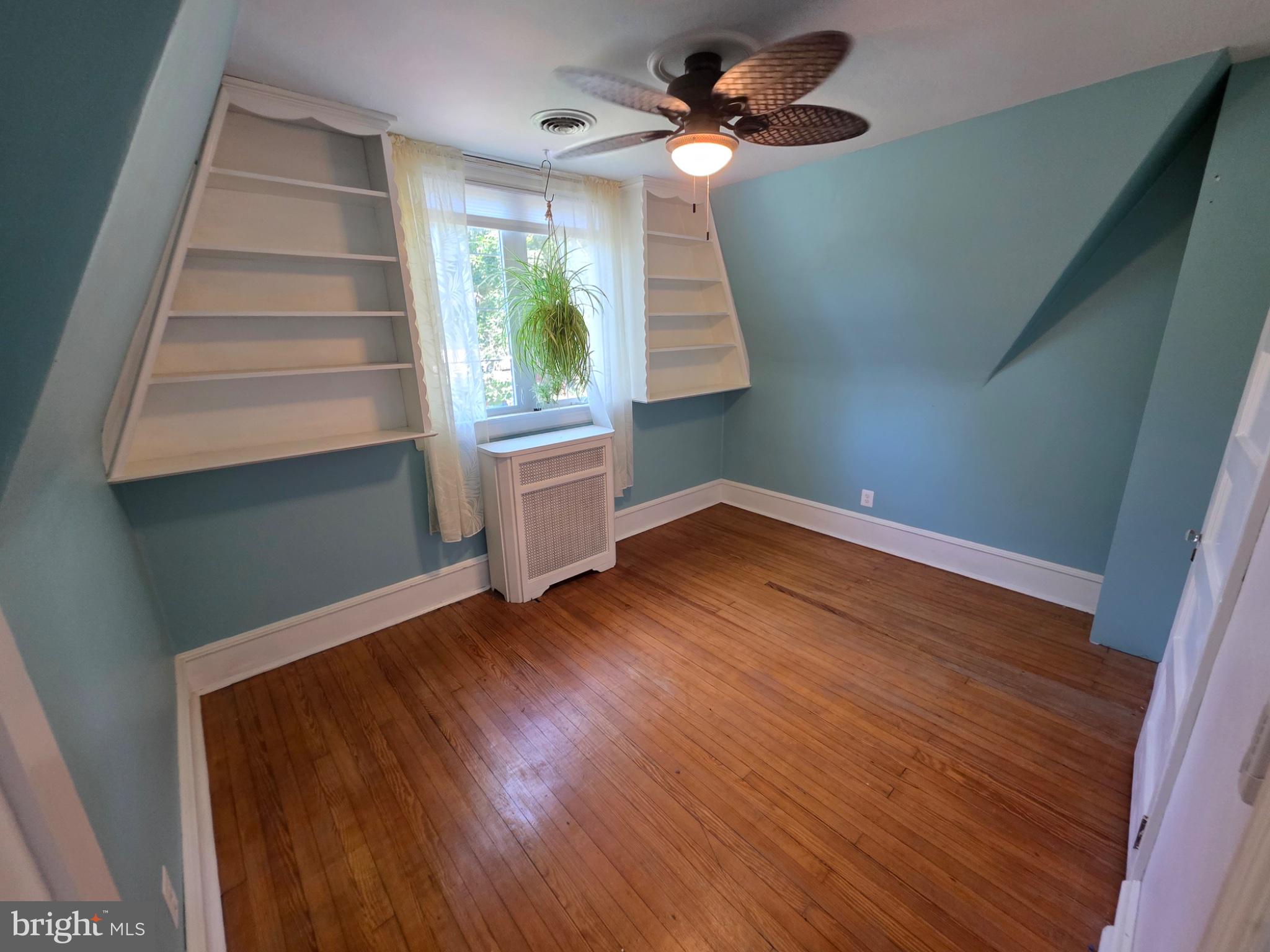 443 High Street Mount Holly, NJ 08060 - Photo 8 of 42 Bright, airy room with charming details.