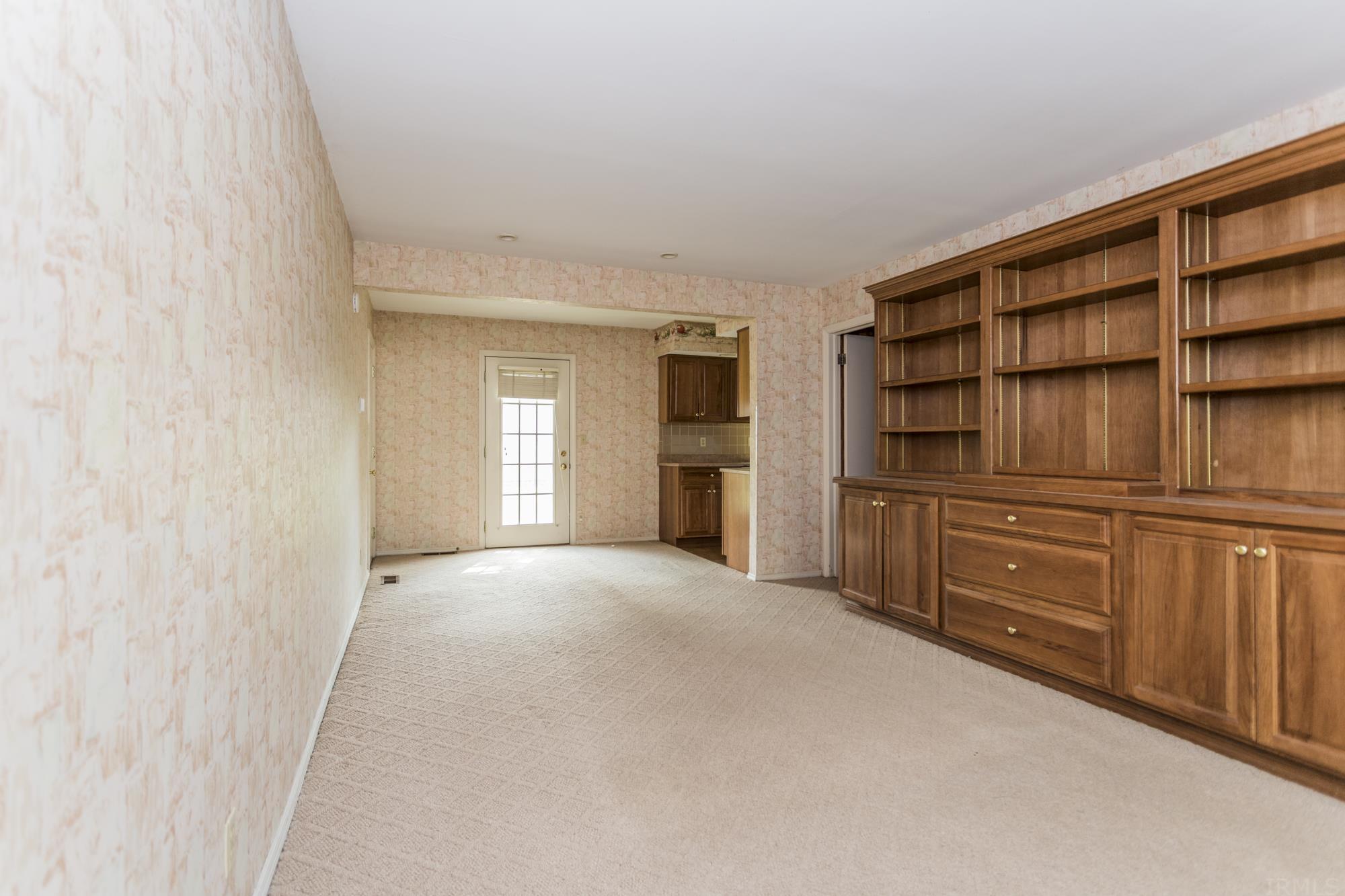 2709 West Riggin Road Muncie, IN 47304 - Photo 5 of 36