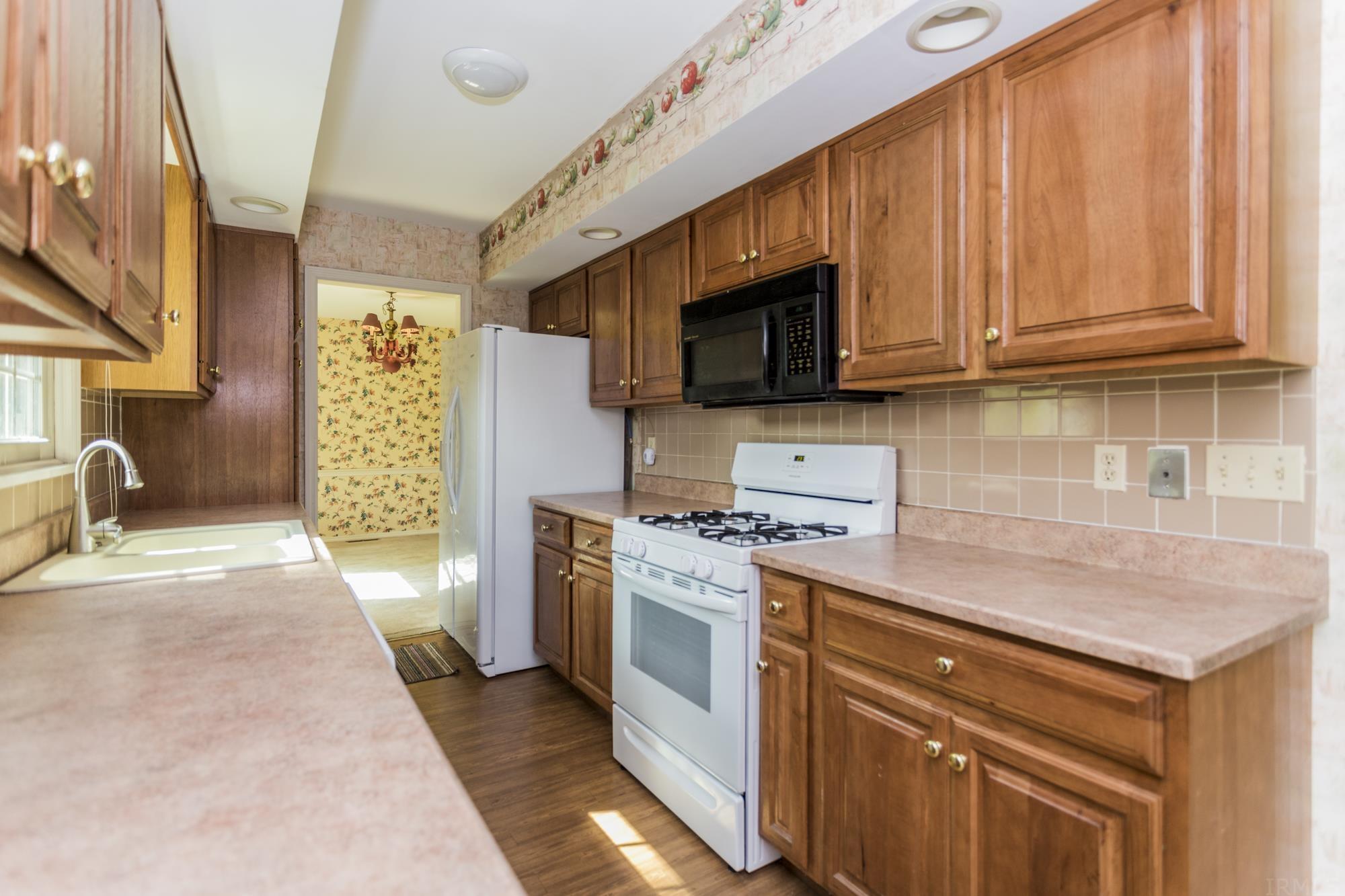 2709 West Riggin Road Muncie, IN 47304 - Photo 8 of 36