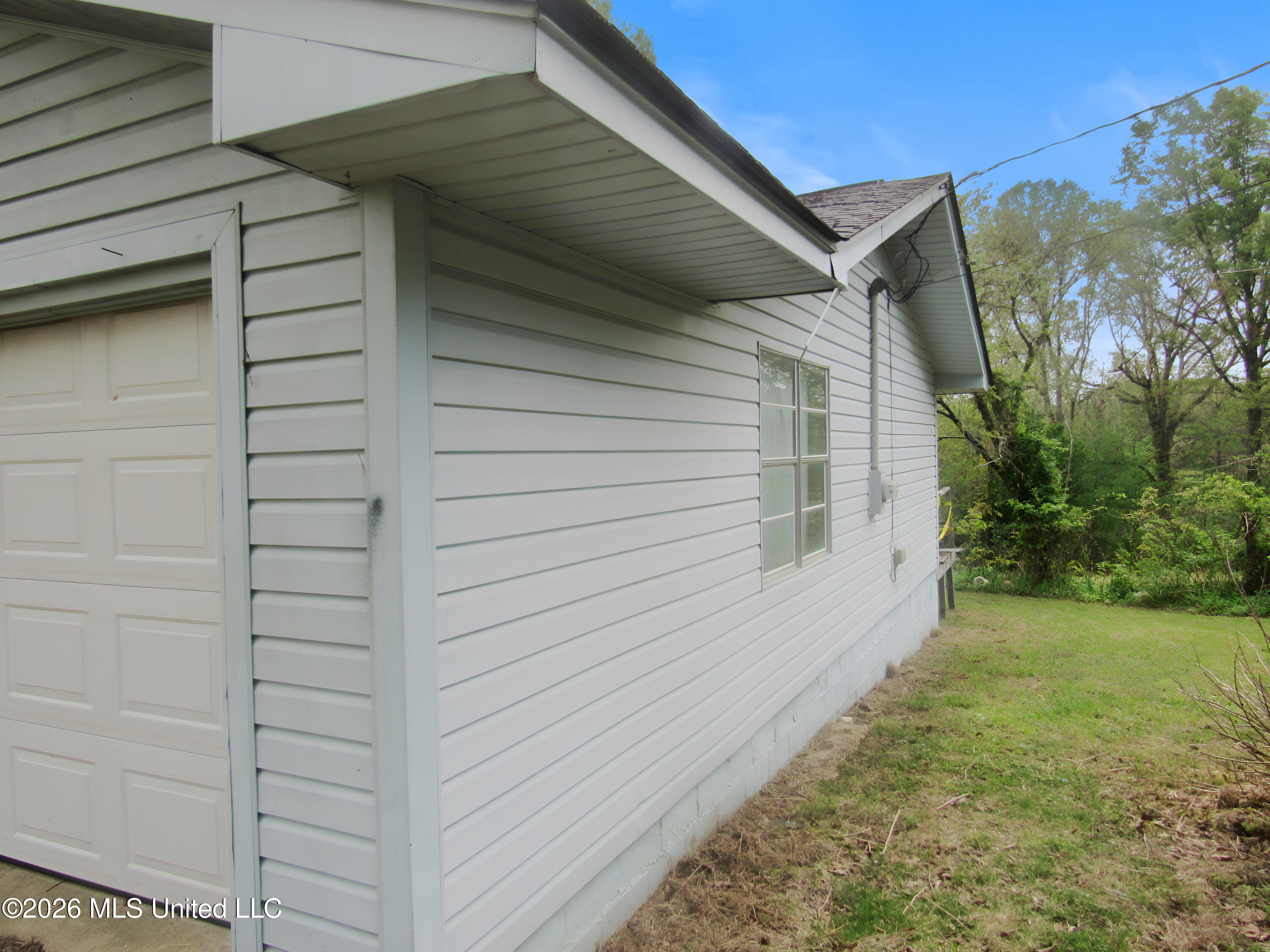 461 Cypress Corner Road Senatobia, MS 38668 - Photo 4 of 20 IMG_7551