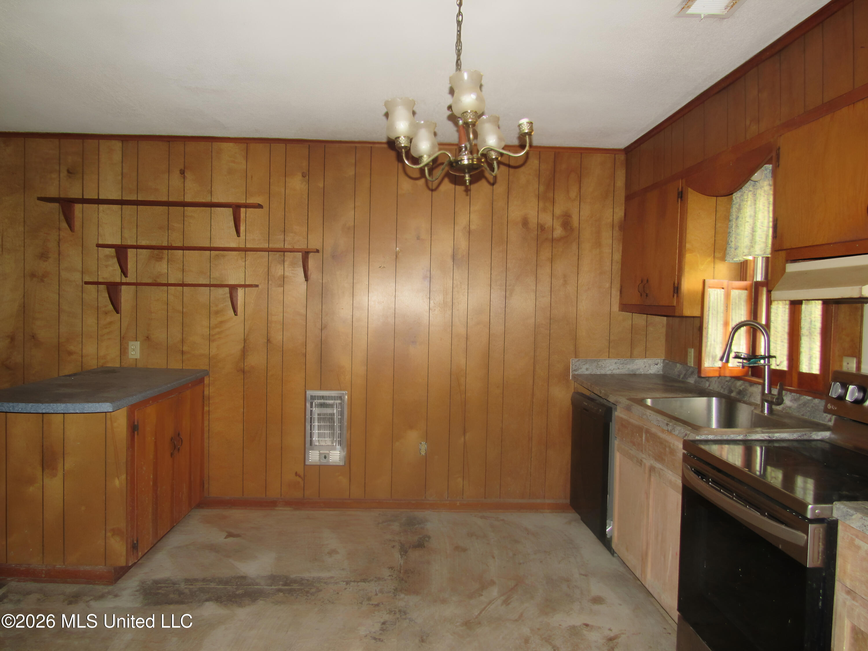 461 Cypress Corner Road Senatobia, MS 38668 - Photo 9 of 20 IMG_7557