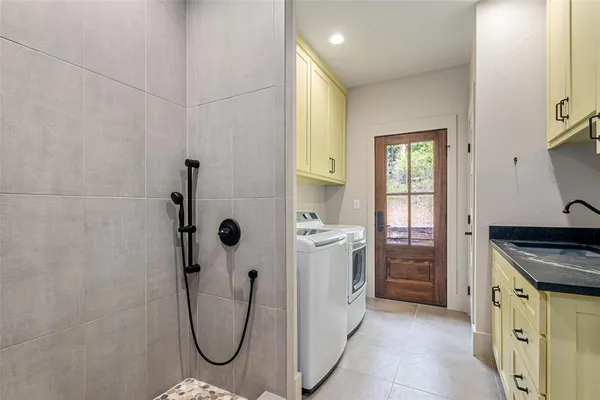 $1,500,000 | 913 Private Road 6665, Mineola, TX 75773