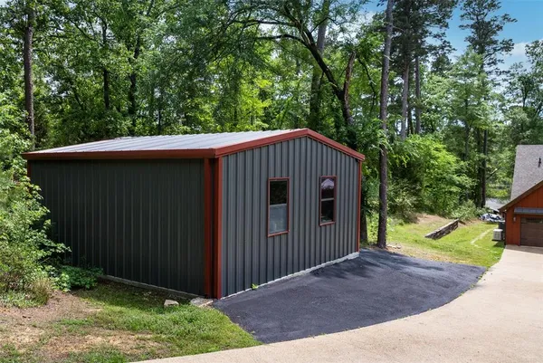$1,500,000 | 913 Private Road 6665, Mineola, TX 75773
