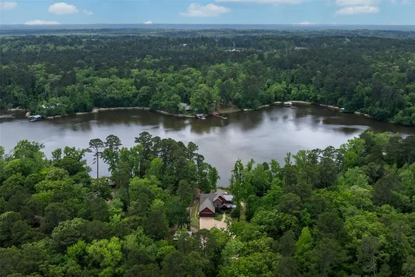 $1,500,000 | 913 Private Road 6665, Mineola, TX 75773
