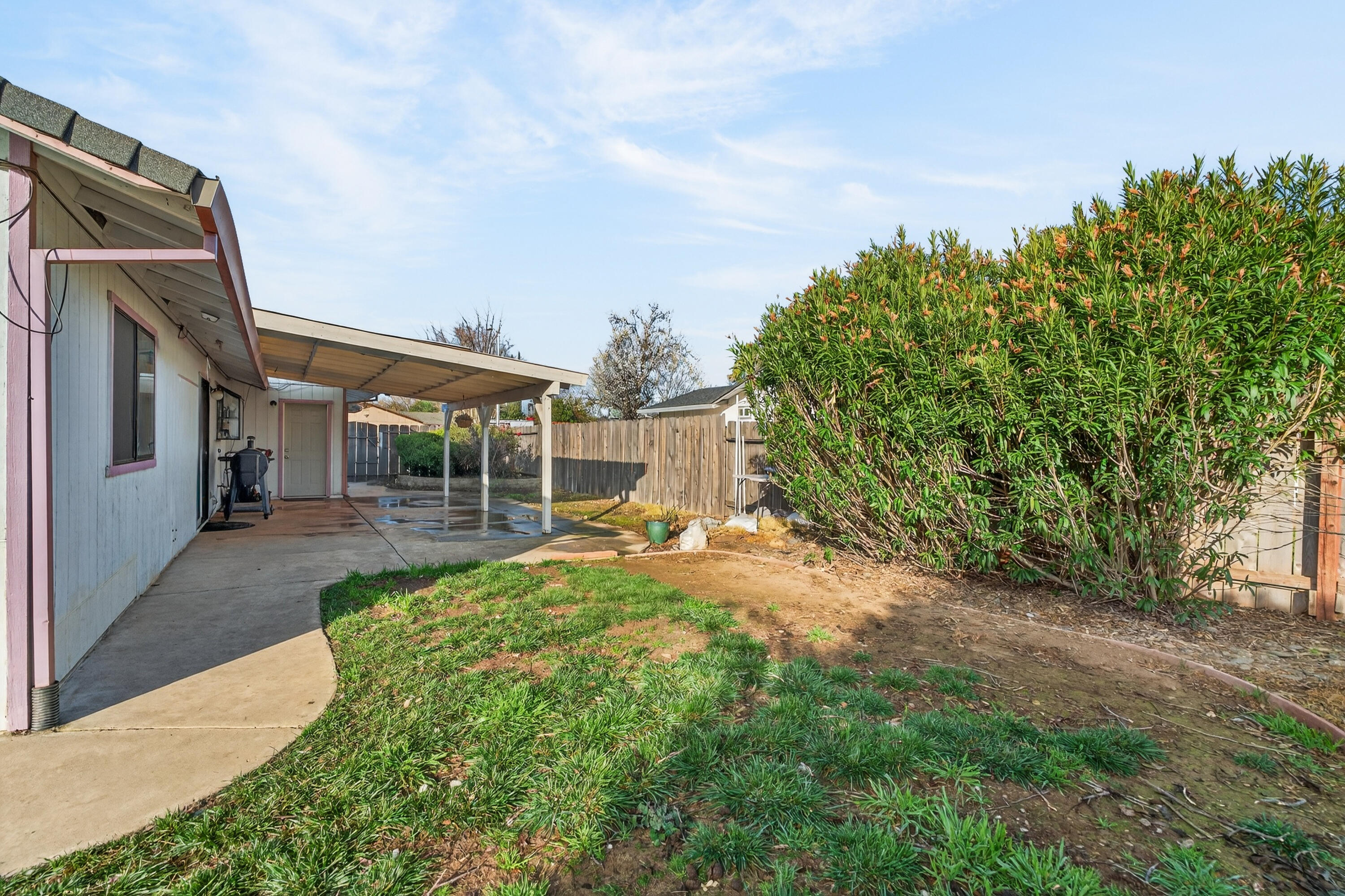 3733 Capricorn Way Redding, CA 96002 - Photo 25 of 28 3733 Capricorn-02595