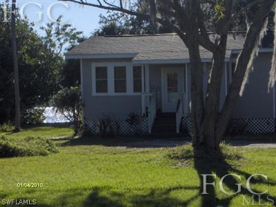 1854 Stevenson Road North Fort Myers, FL 33917 - Photo 3 of 8 Gallery Image 3