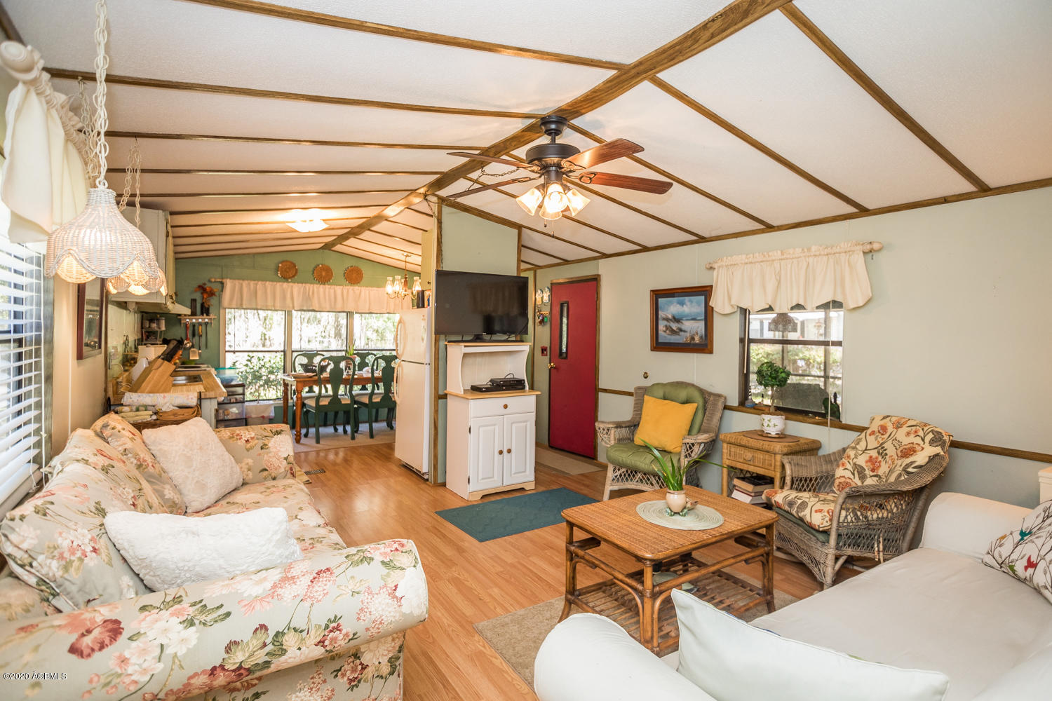 16 Finch Road St. Helena Island, SC 29920 - Photo 3 of 15 Family Room