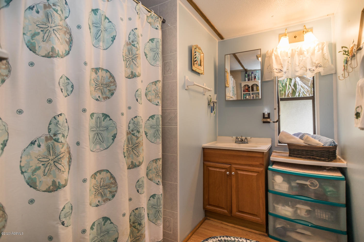16 Finch Road St. Helena Island, SC 29920 - Photo 7 of 15 Bathroom