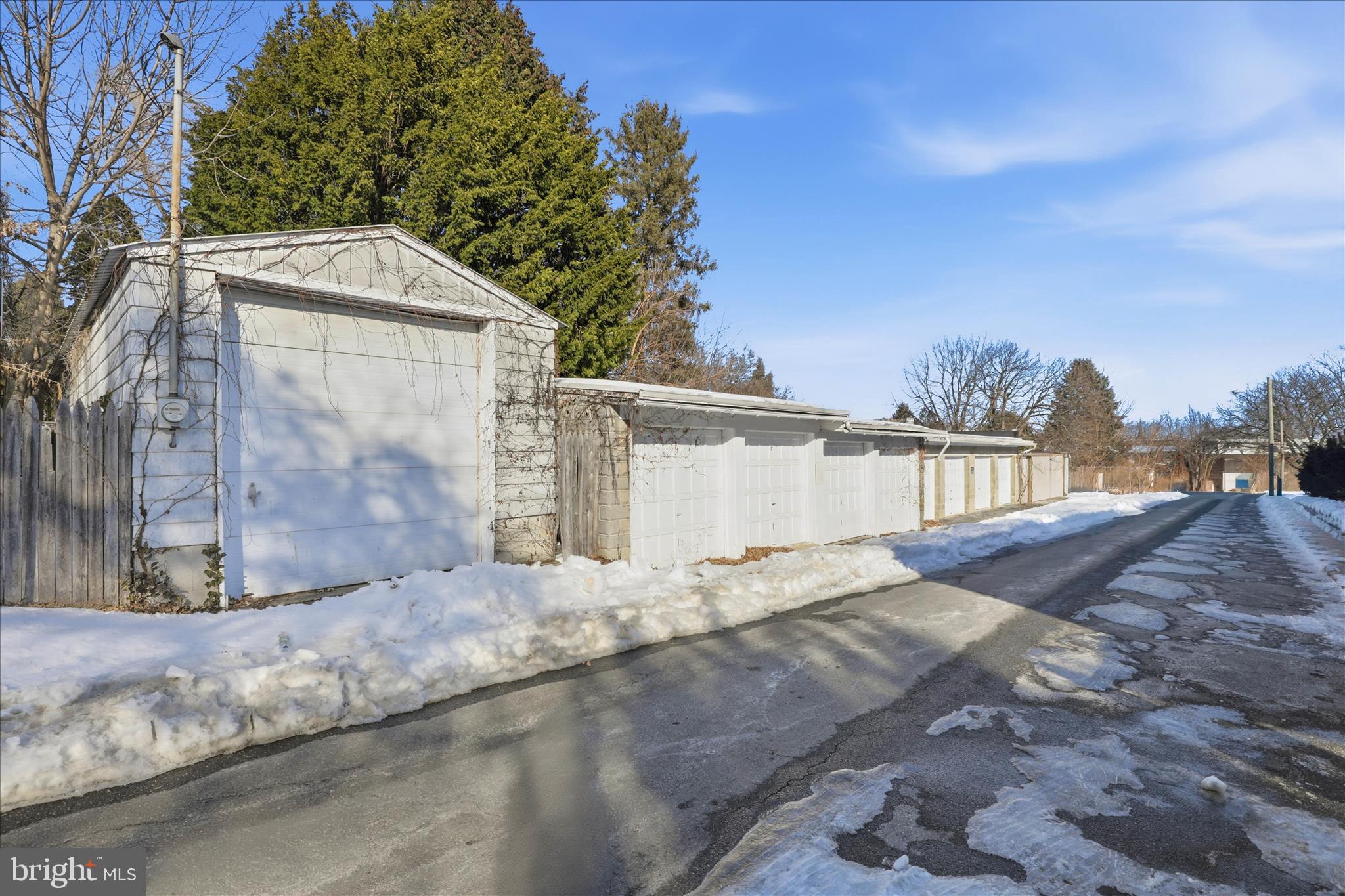 642 2nd Street Lancaster, PA 17603 - Photo 9 of 9 5 Garages