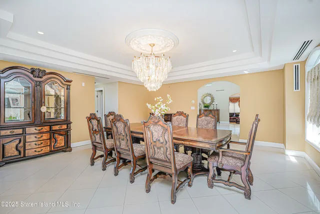 $3,977,000 | 30 Aviva Court | Tottenville