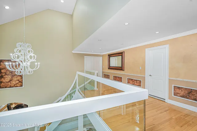 $3,977,000 | 30 Aviva Court | Tottenville