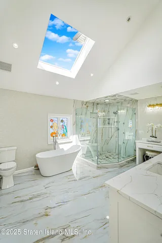 $3,977,000 | 30 Aviva Court | Tottenville