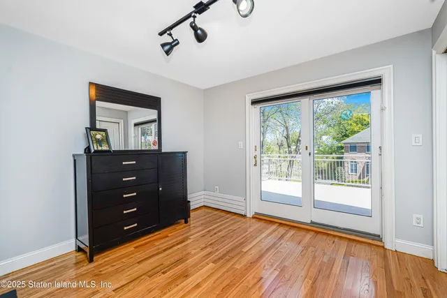 $3,977,000 | 30 Aviva Court | Tottenville