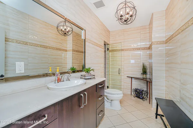 $3,977,000 | 30 Aviva Court | Tottenville