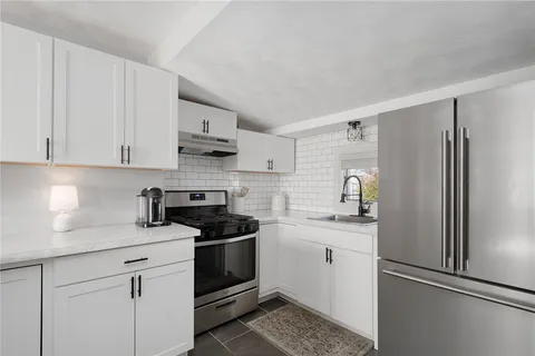 $365,000 | 350 Fort Street, East Providence, RI 02914