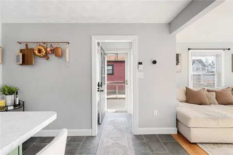 $365,000 | 350 Fort Street, East Providence, RI 02914