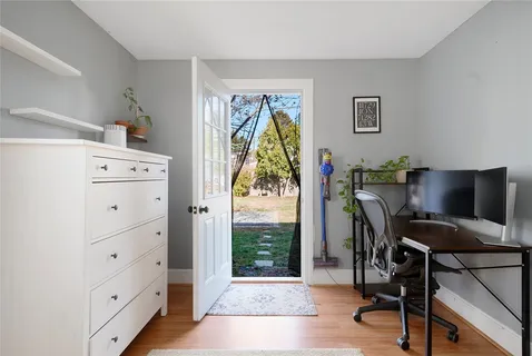 $365,000 | 350 Fort Street, East Providence, RI 02914