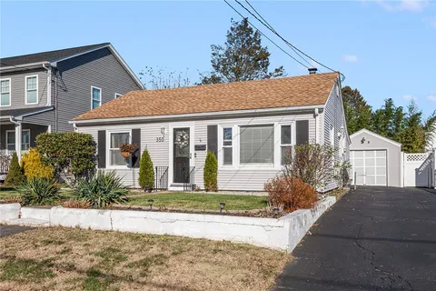 $365,000 | 350 Fort Street, East Providence, RI 02914