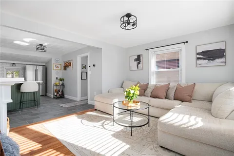 $365,000 | 350 Fort Street, East Providence, RI 02914