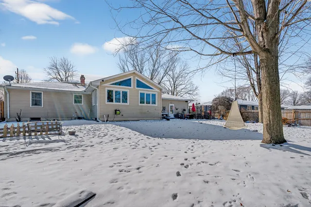 $325,000 | 726 Jackson Street, Marengo, IL 60152