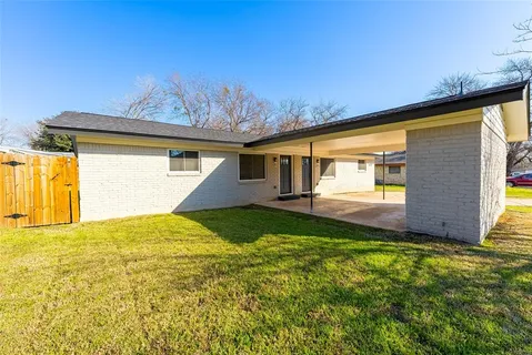 4306 Shallowbrook Trail, Austin, TX 78744