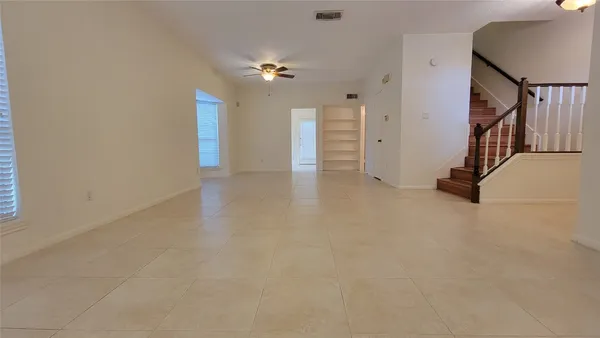 $1,850 | 800 Country Pl Drive, Unit 301, Houston, TX 77079