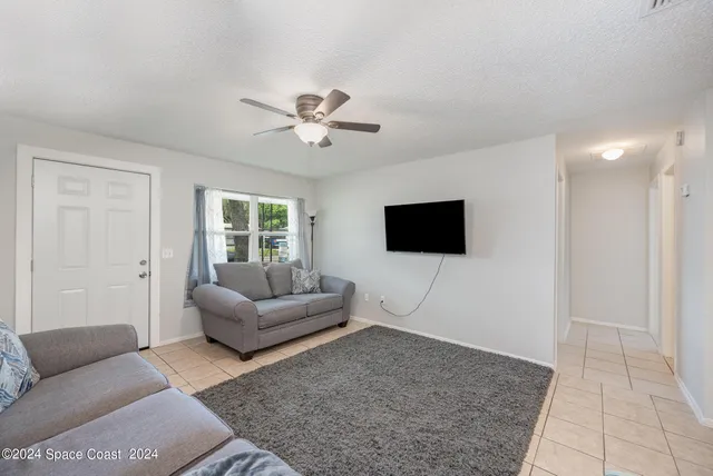 $1,500 | 881 Sarno Road, Melbourne, FL 32935