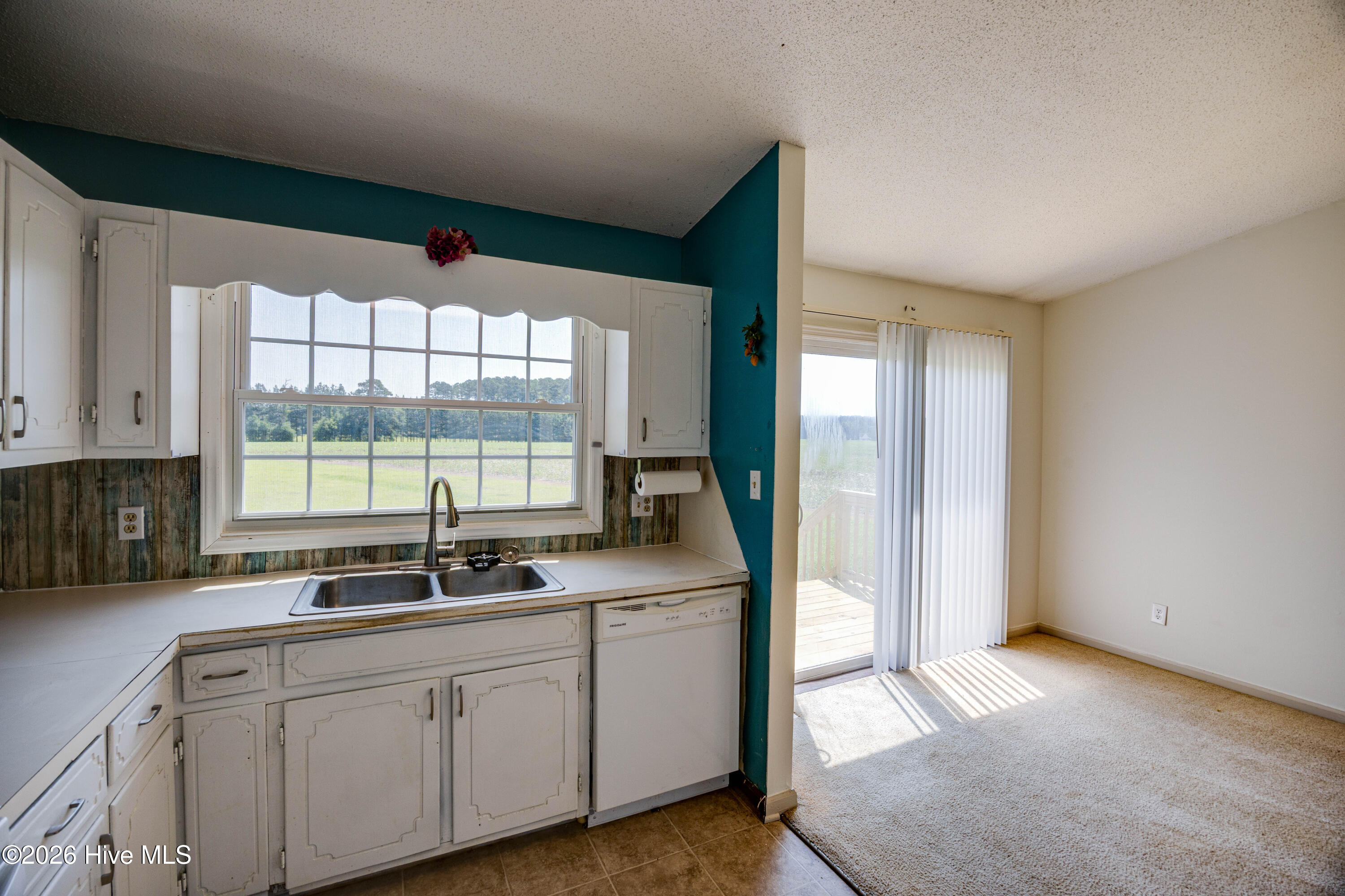 682 Cherry Road Washington, NC 27889 - Photo 12 of 40