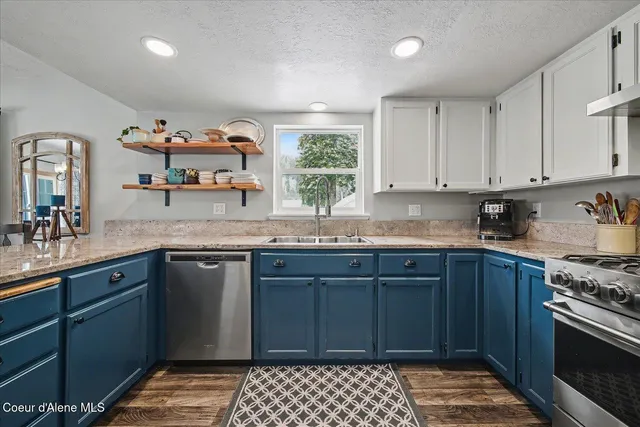 $385,000 | 555 8th Street, Mullan, ID 83846