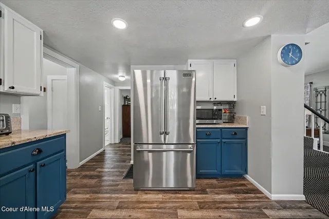 $385,000 | 555 8th Street, Mullan, ID 83846