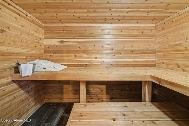 $385,000 | 555 8th Street, Mullan, ID 83846