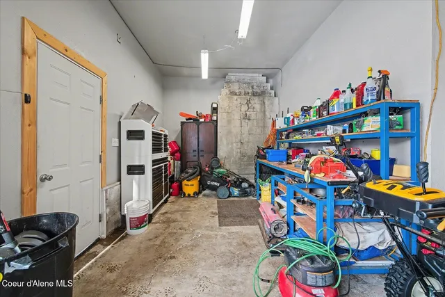 $385,000 | 555 8th Street, Mullan, ID 83846