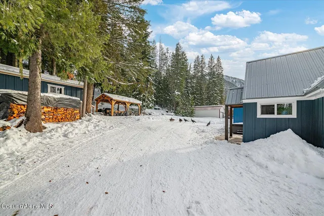 $385,000 | 555 8th Street, Mullan, ID 83846