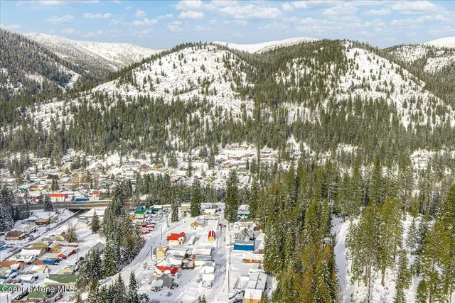 $385,000 | 555 8th Street, Mullan, ID 83846