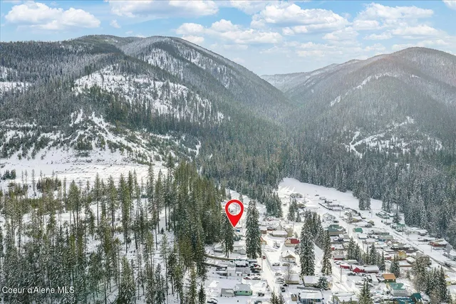 $385,000 | 555 8th Street, Mullan, ID 83846